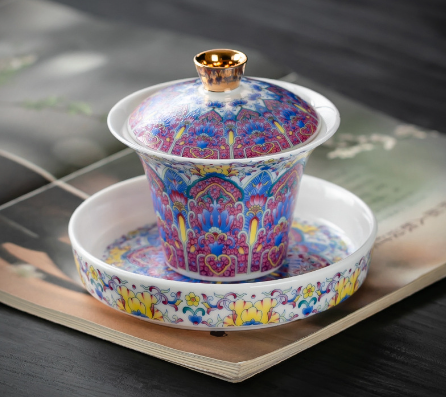 Enamel Painted Porcelain Gaiwan – Traditional Chinese Style, High Foot Design