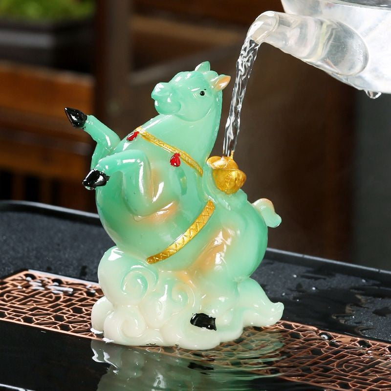 “Fortune Horse” Color-Changing Tea Pet – Heat-Activated Resin Figurine
