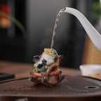 Rocking Chair Golden Toad Tea Pet – Color-Changing, Cute Resin Figurine