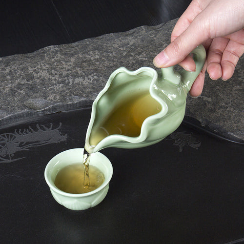Automatic Tea Set – Celadon Semi-Automatic Tea Maker, Lotus Buddha Design, 8 Cups