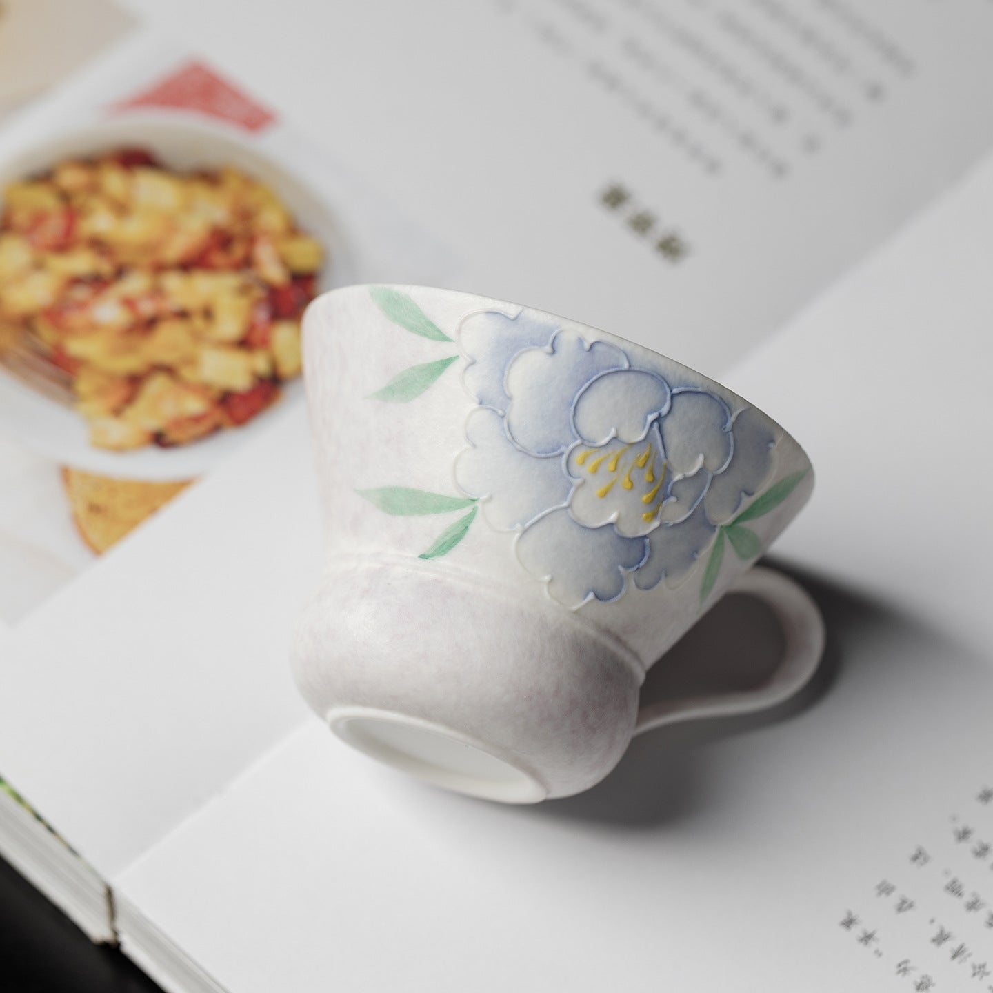 Hand-Painted Peony Gongfu Tea Cup – Ear-Handle Design, 80ml (Pink & Purple)