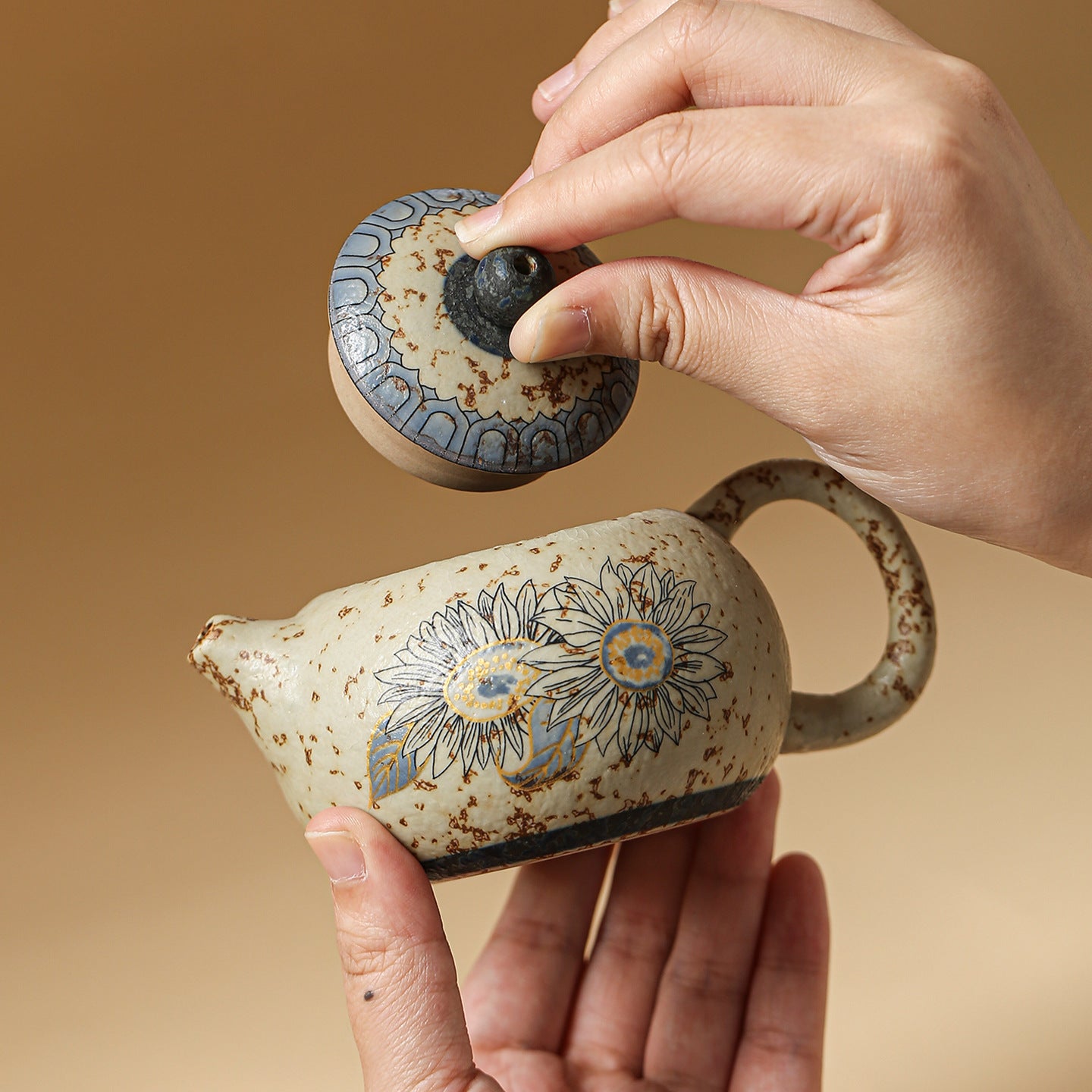 Blue and White Porcelain Japanese Teapots – Xishi Shape