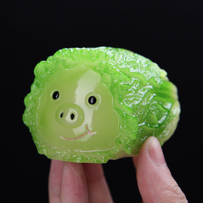 Color-Changing Cabbage Pig Tea Pet – Resin Figurine, Cute Desk Ornament
