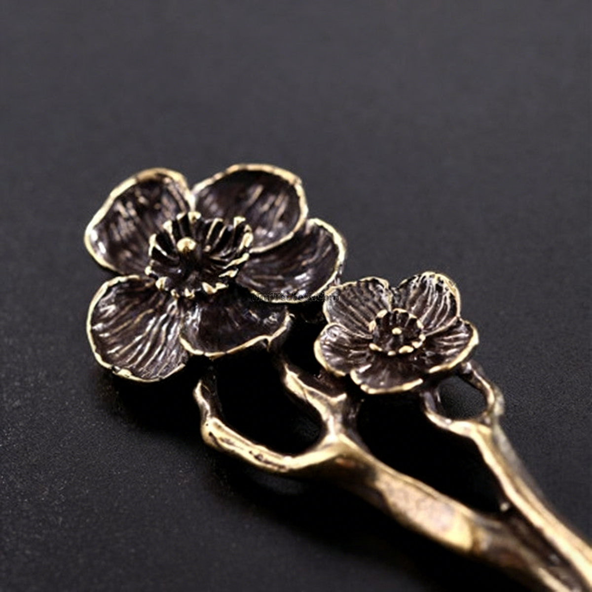手工花朵铜茶针