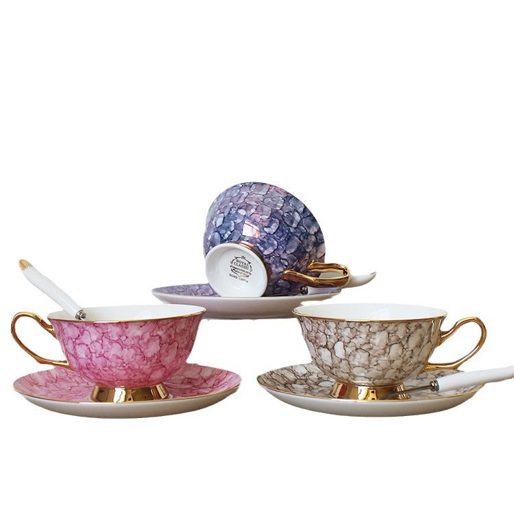 European Style Porcelain Modern Tea Cup – Gold Trim, Hand-Painted