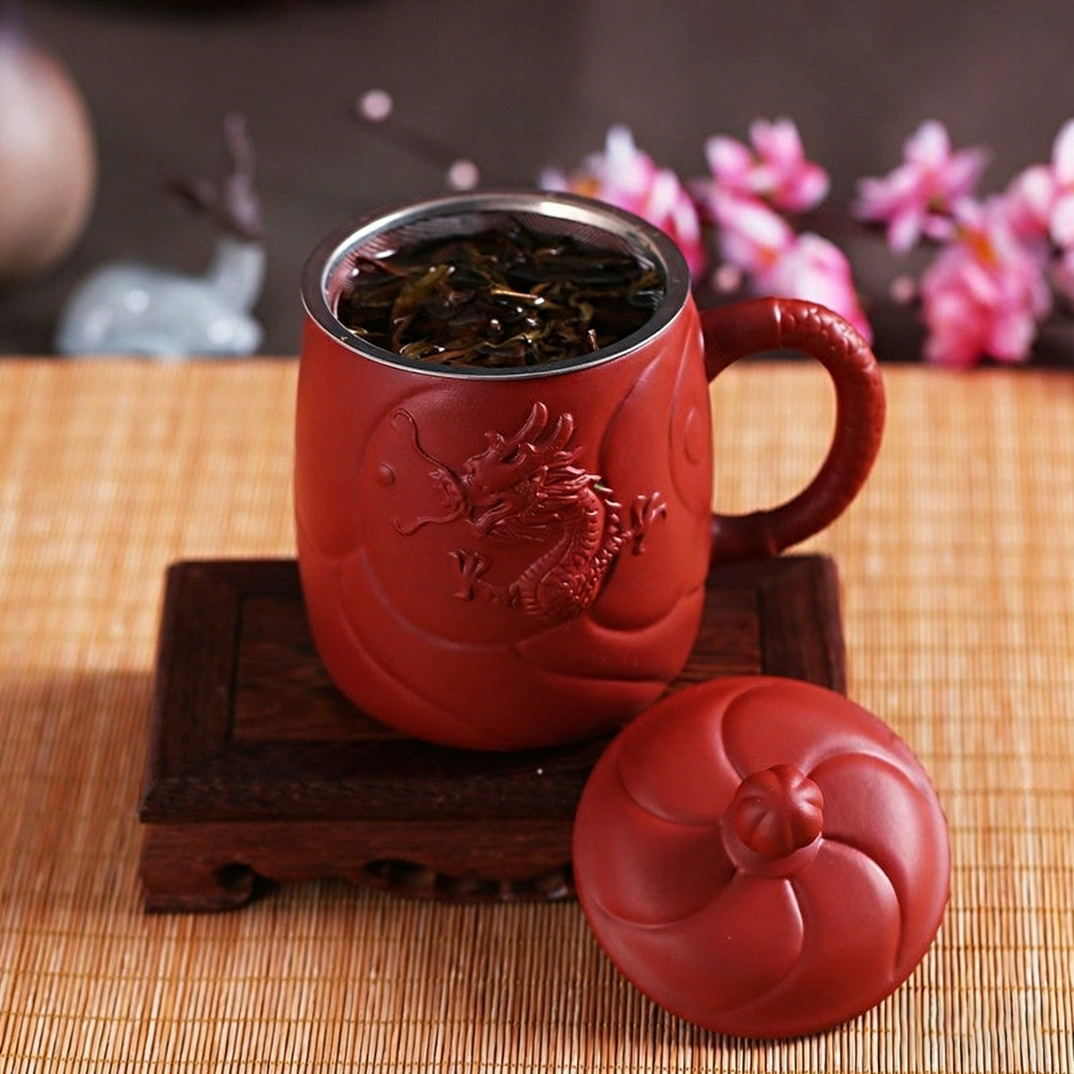 宜兴紫砂龙纹茶杯带滤胆