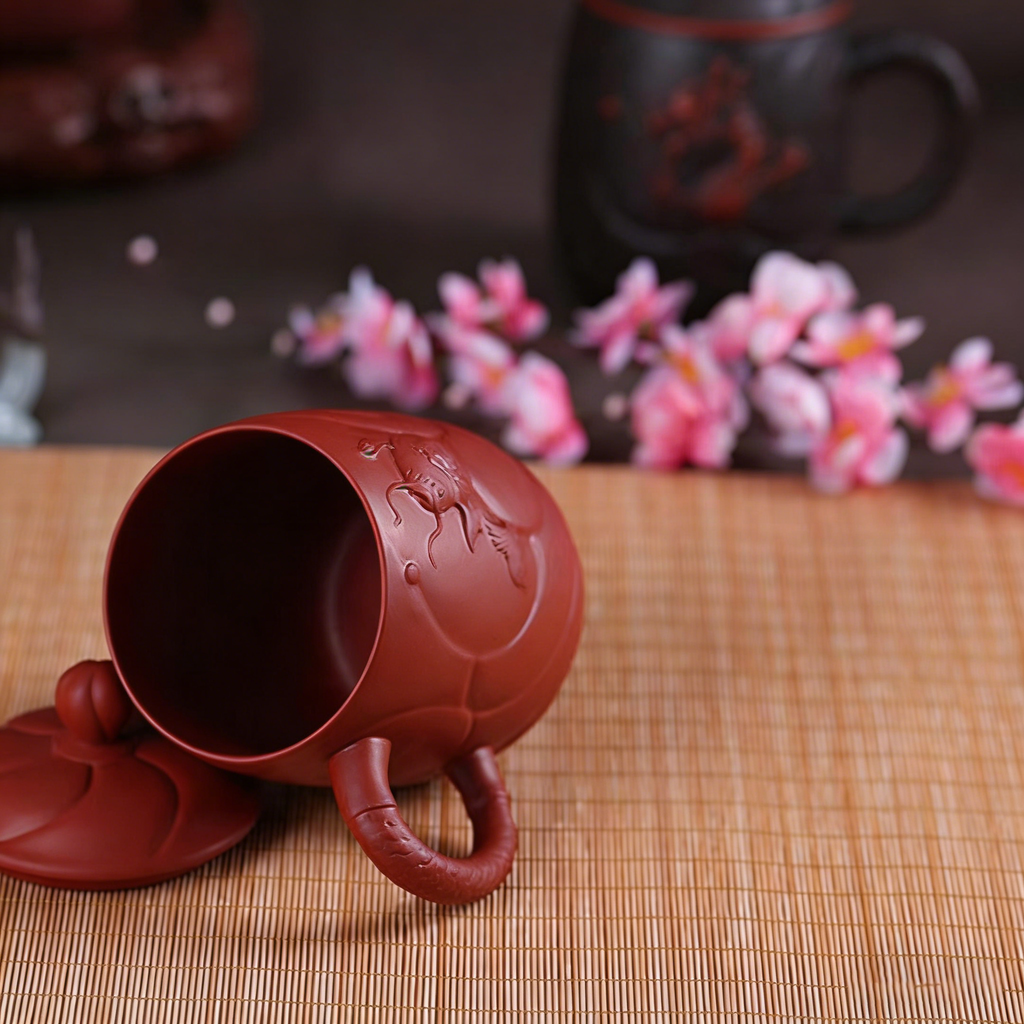 宜兴紫砂龙纹茶杯带滤胆