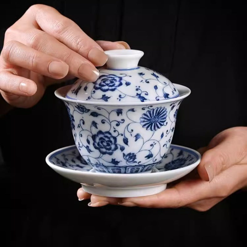Vintage Blue and White Interlocking Lotus Three-Piece Gaiwan – Jingdezhen Kung Fu Tea Bowl
