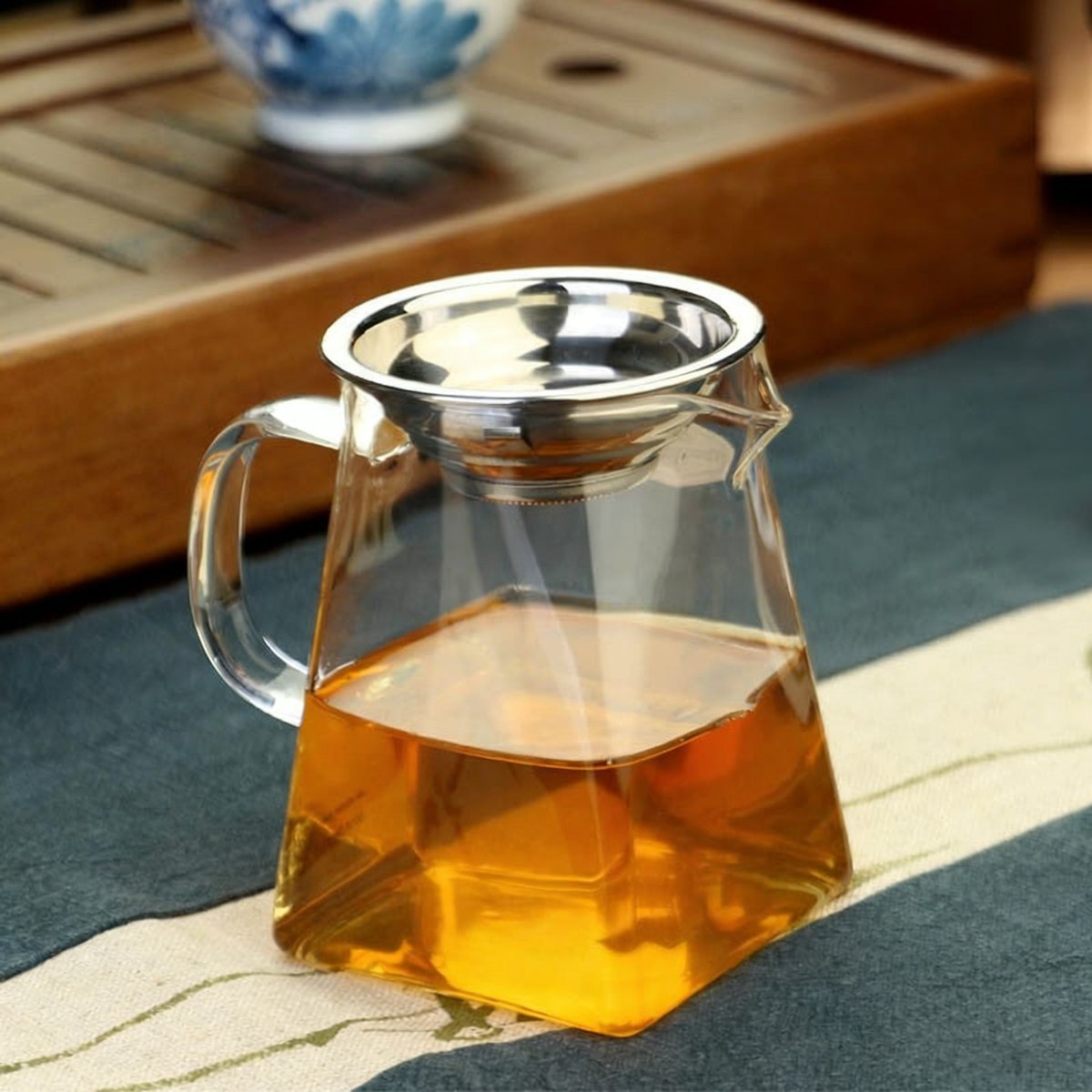 加厚带滤网玻璃公道杯