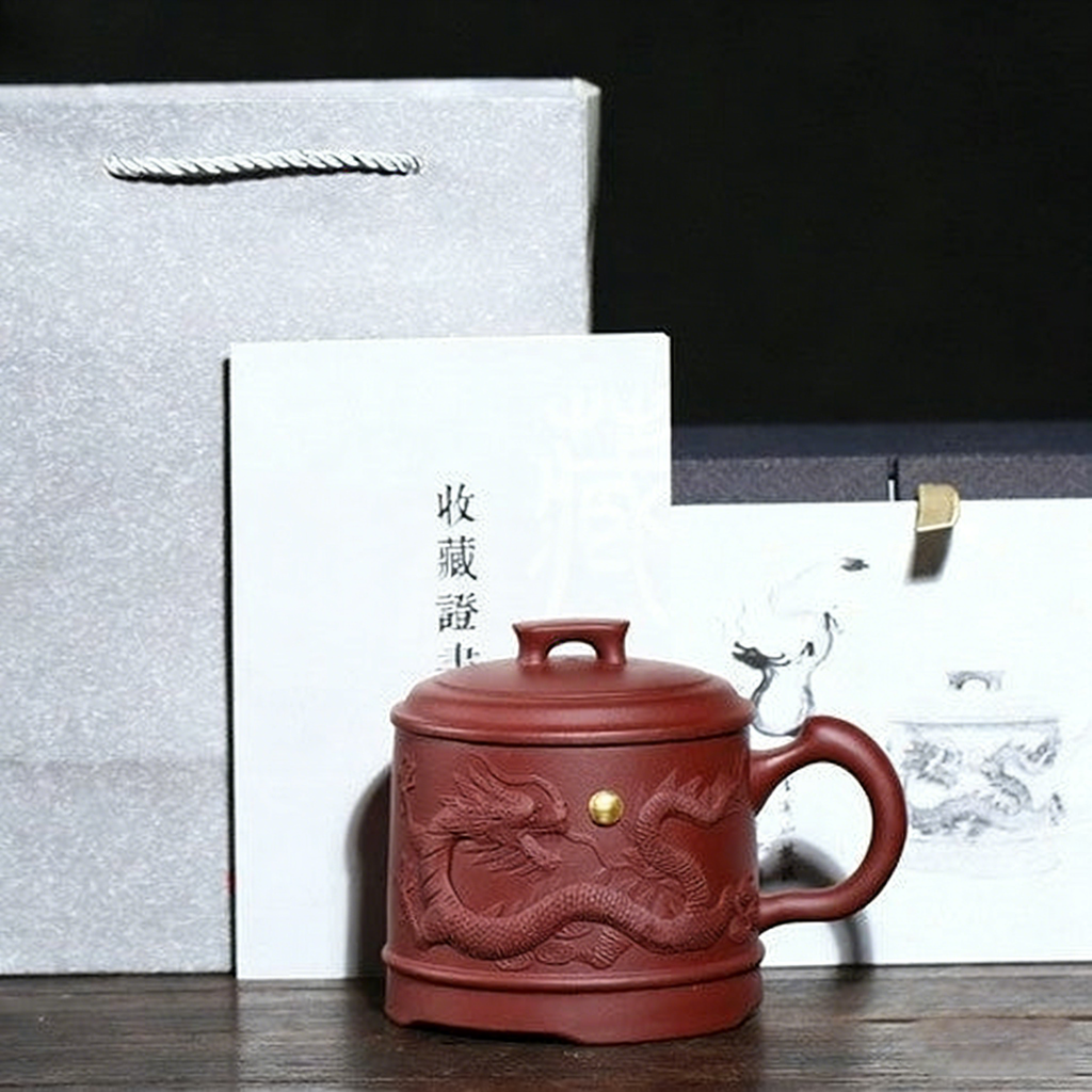 宜兴紫砂雕龙茶杯