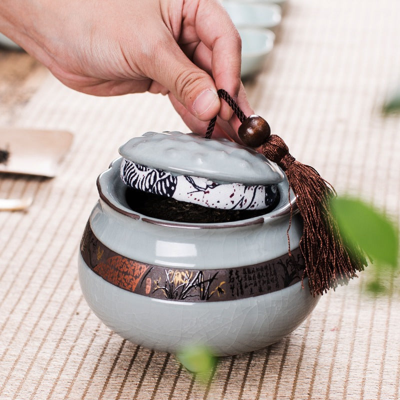 Lotus Shaped Ge Kiln Tea Caddy