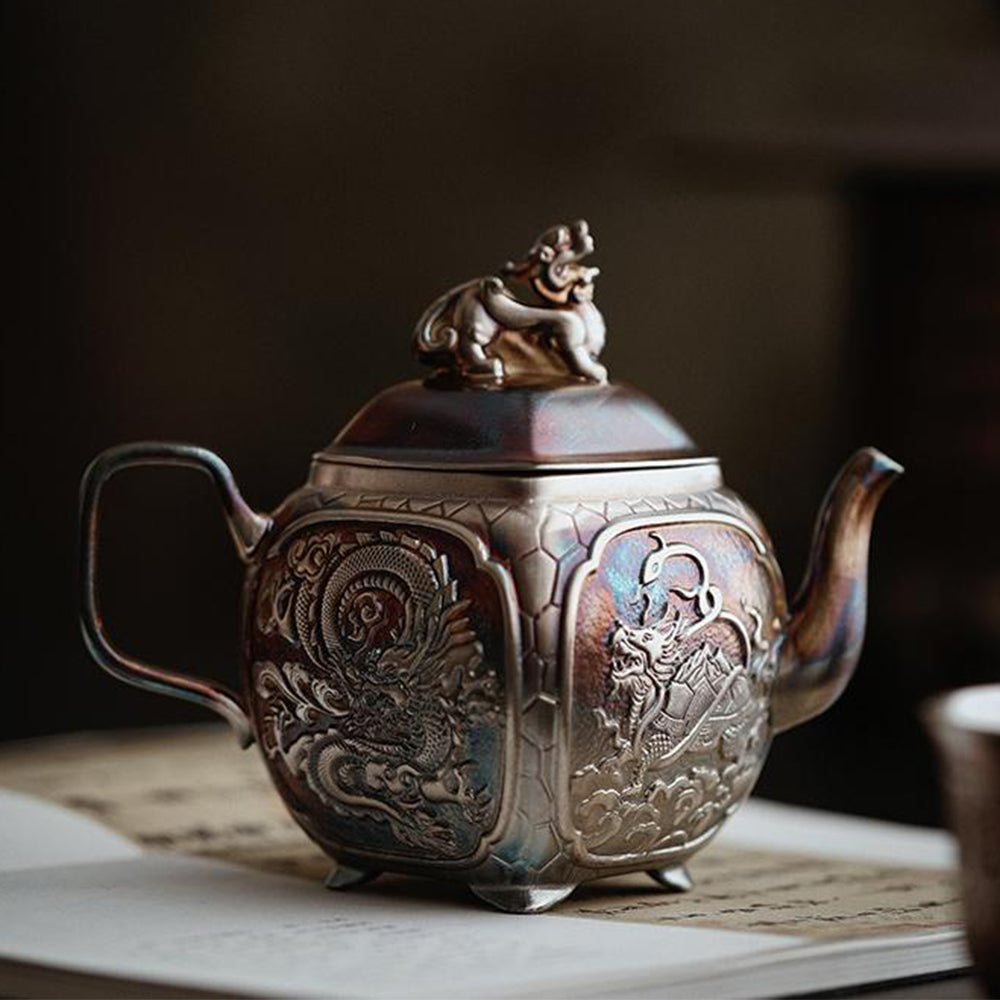 中国神话瑞兽银茶壶
