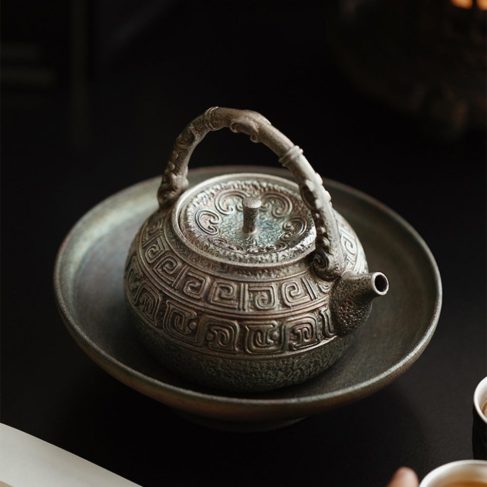 中式仿古镀银陶瓷茶壶