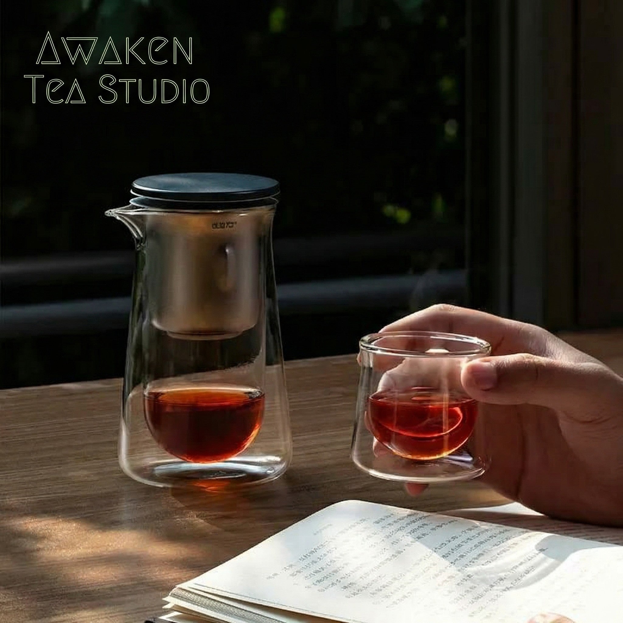 Magnetic Glass Tea Infuser Cup – One-Touch Brewing Tea Maker