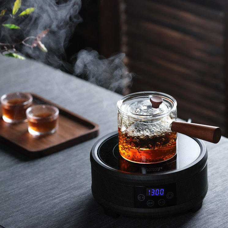 带木柄玻璃茶壶