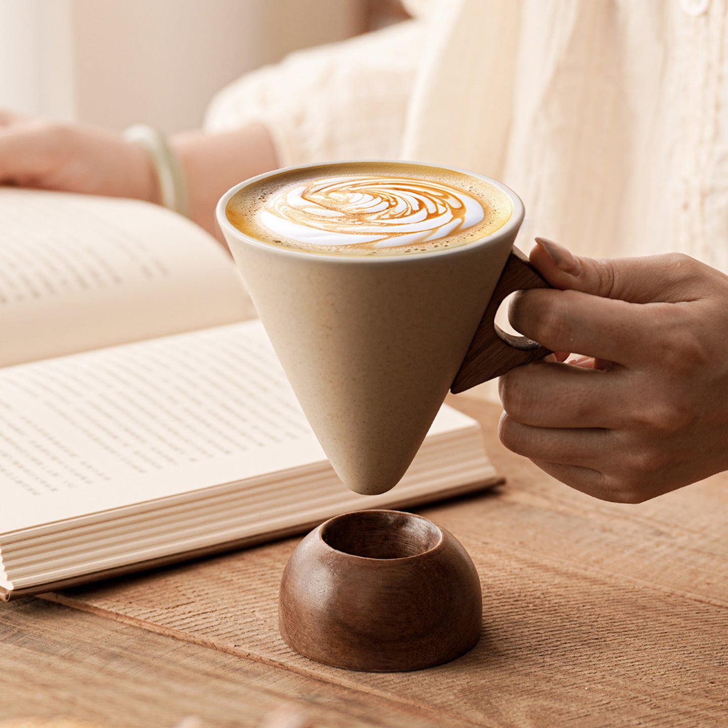 Creative Coarse Clay Coffee Cup – MCM Style, 250ml, Large (Round & Flying Saucer Base)
