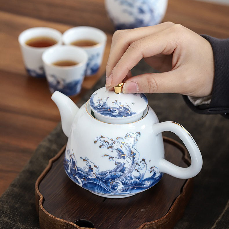 描金边中式海浪茶壶